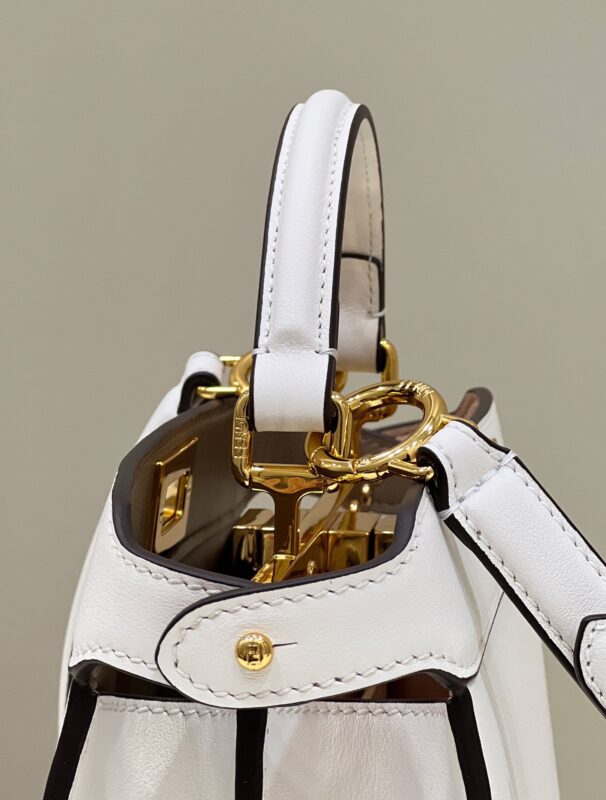 Replica Fendi Peekaboo Medium White