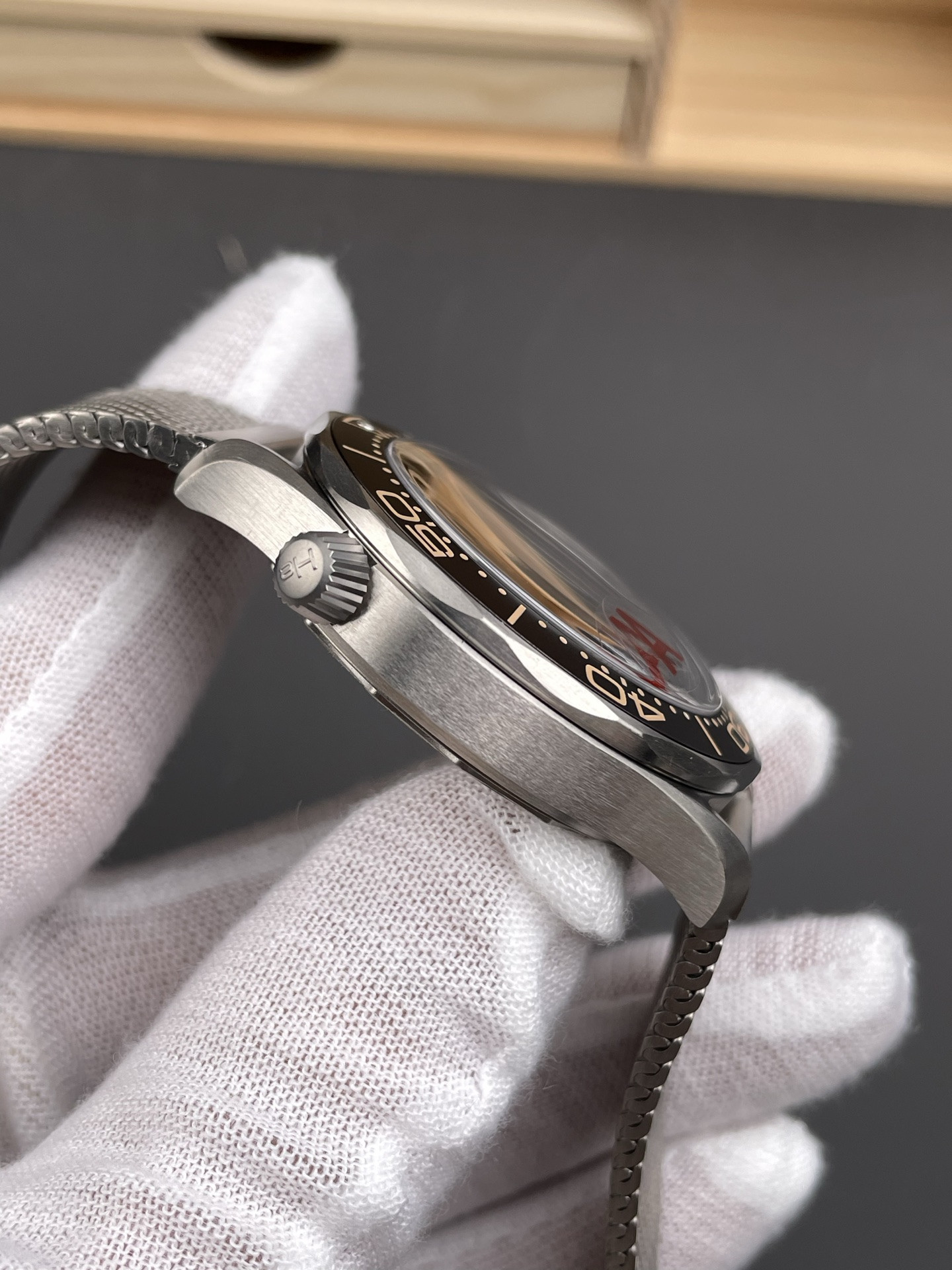 No Time To Die 007, Full Titanium V4 Version