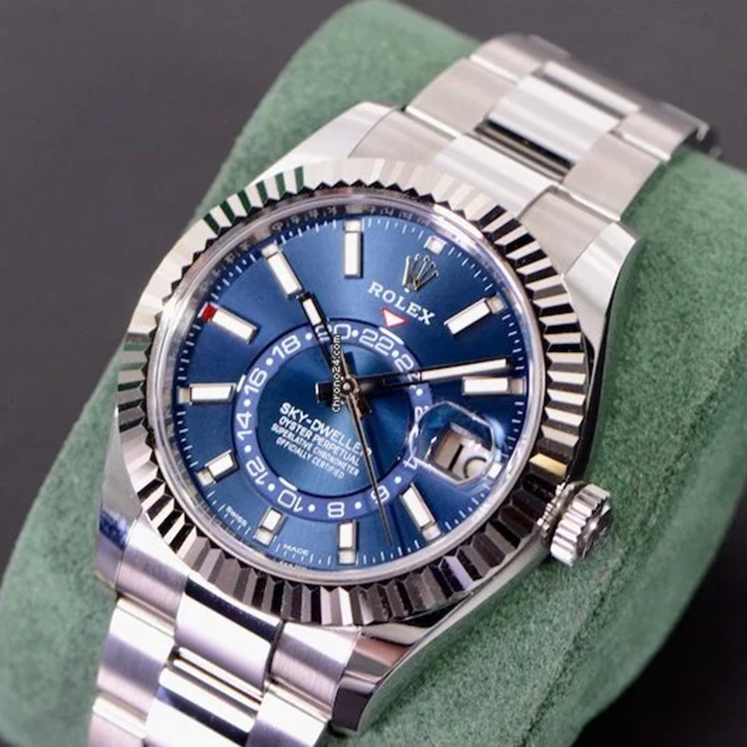 Rolex Sky-Dweller Blue Dial White Gold Bezel Steel Band Men's Watch M326934-0003 Unworn