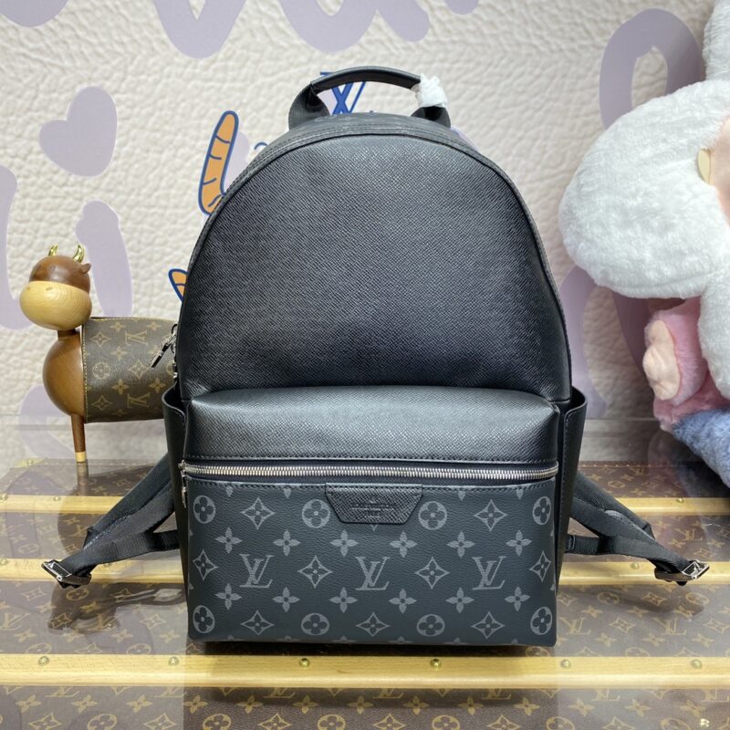 Replica Louis Vuitton Discovery Backpack Black