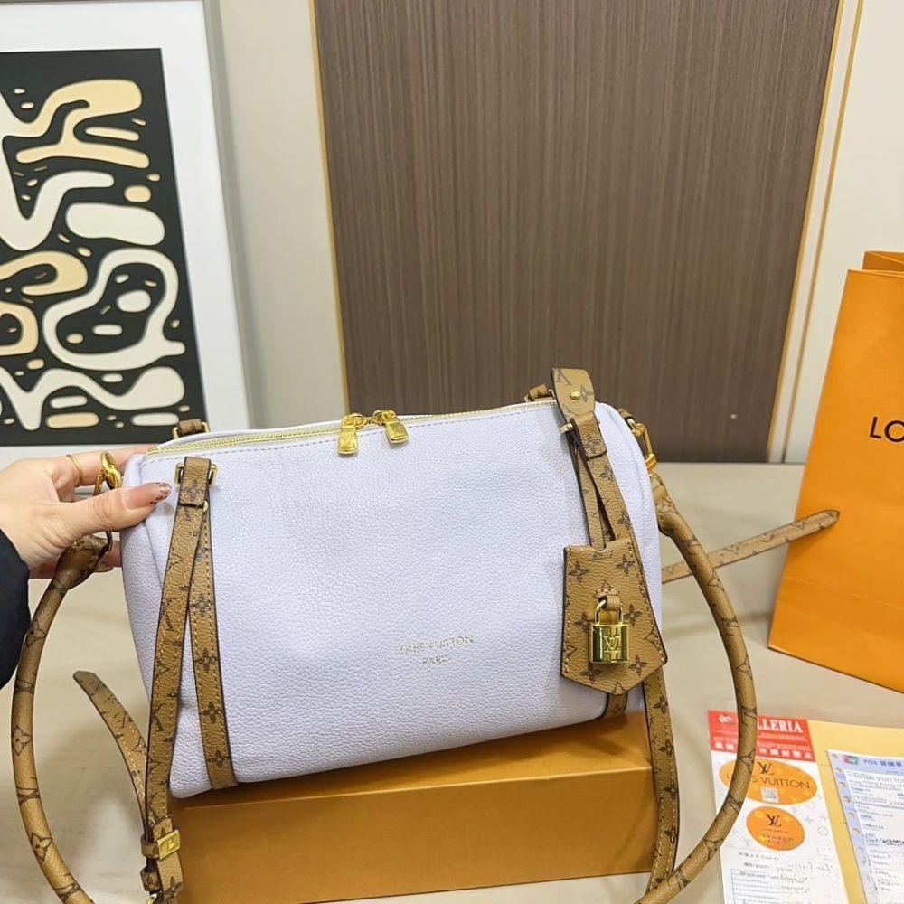 Louis Vuitton Express PM Light Purple 26Cm M27275