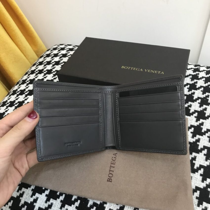 Bottega Veneta Intrecciato Bi-Fold Wallet Dupe