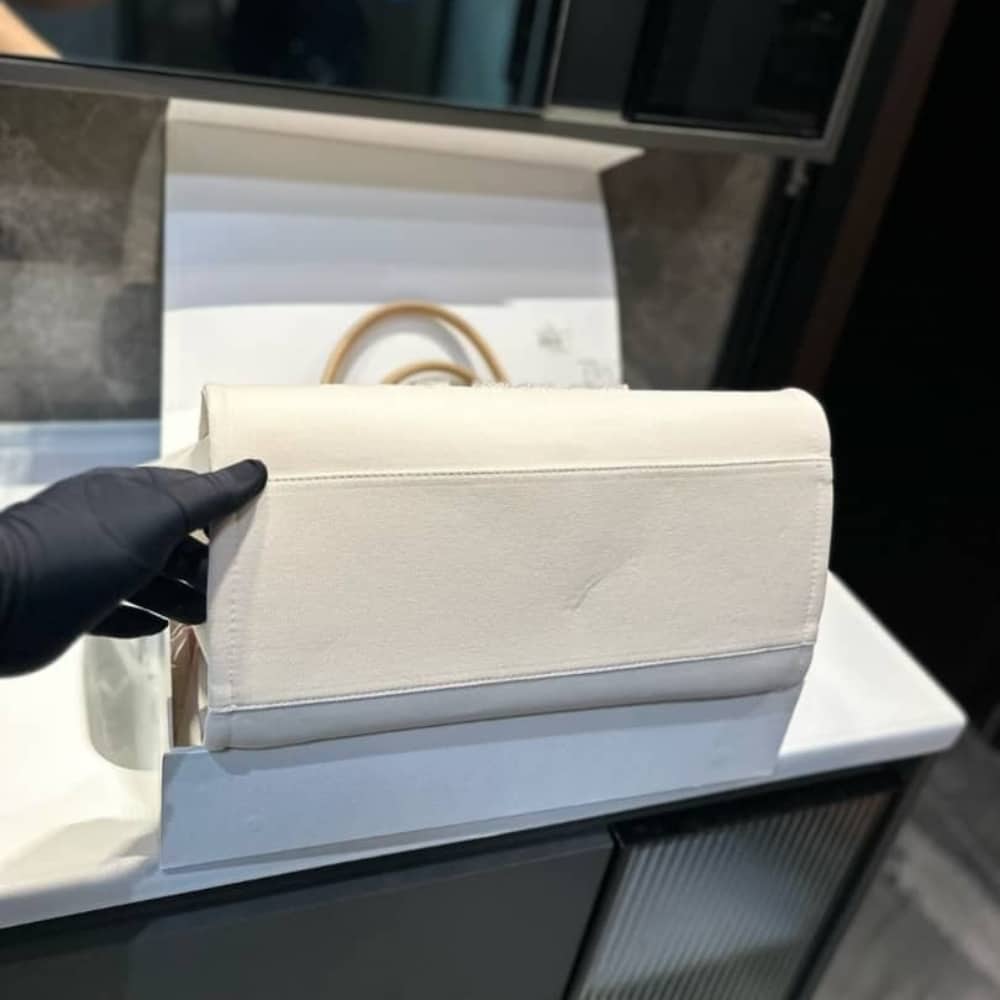 Chanel Cc Canvas Pearl Deauville Beige 38cm