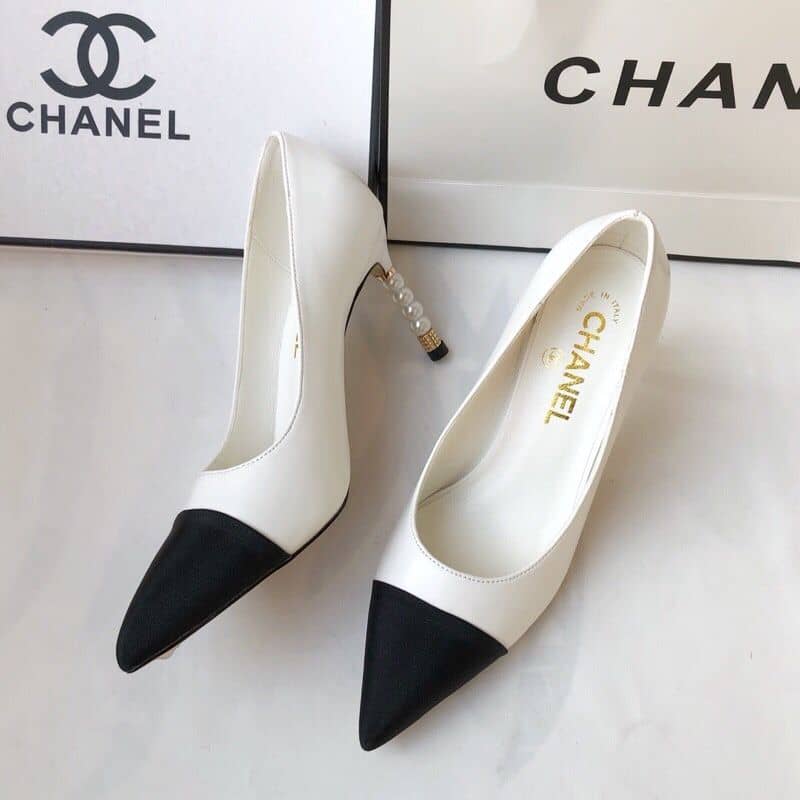 Chanel Pearl Embellished Heel Pumps White