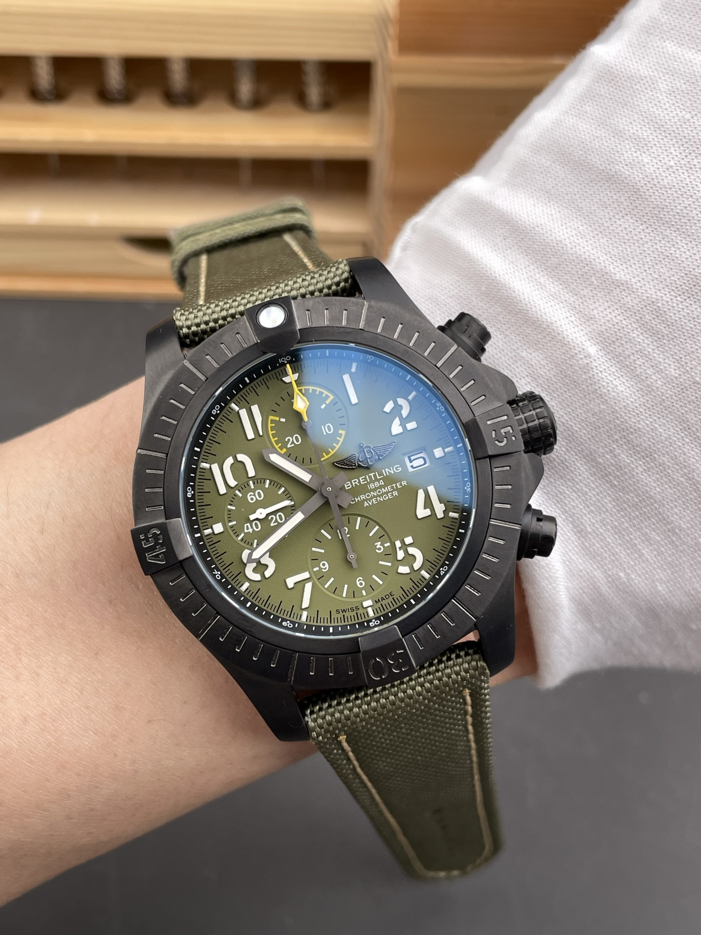 Avenger Night Mission 46mm