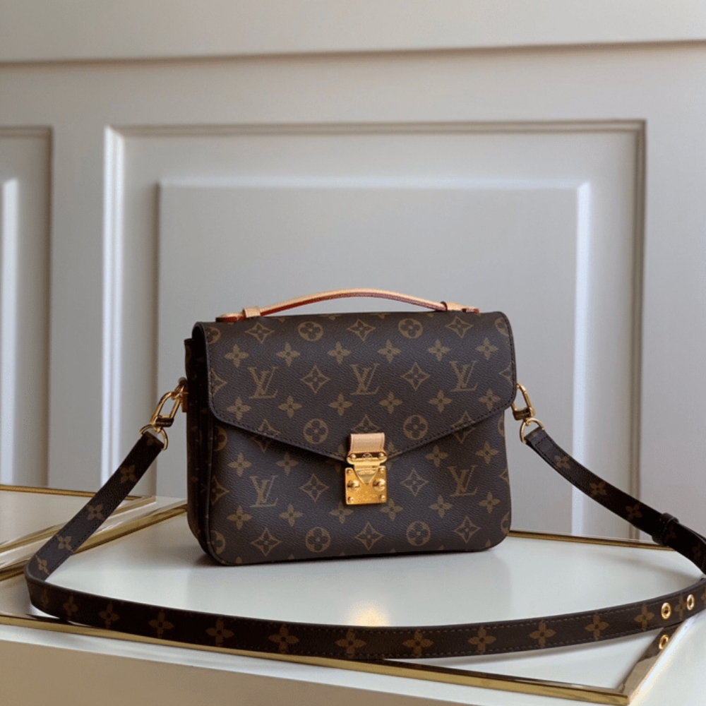 Louis Vuitton Pochette Métis Monogram Canvas Satchel Brown 25cm M44875