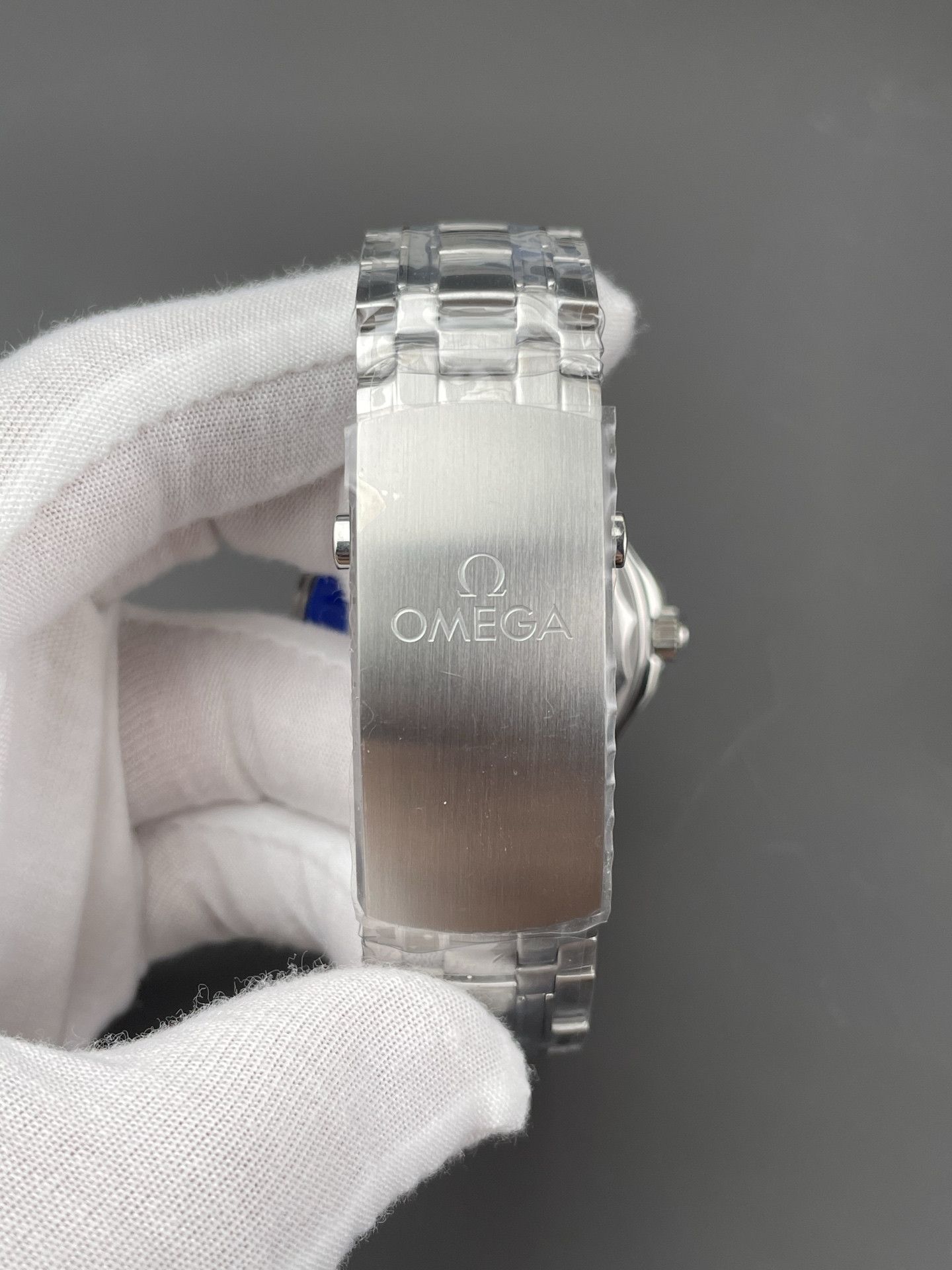 White Seamaster 300
