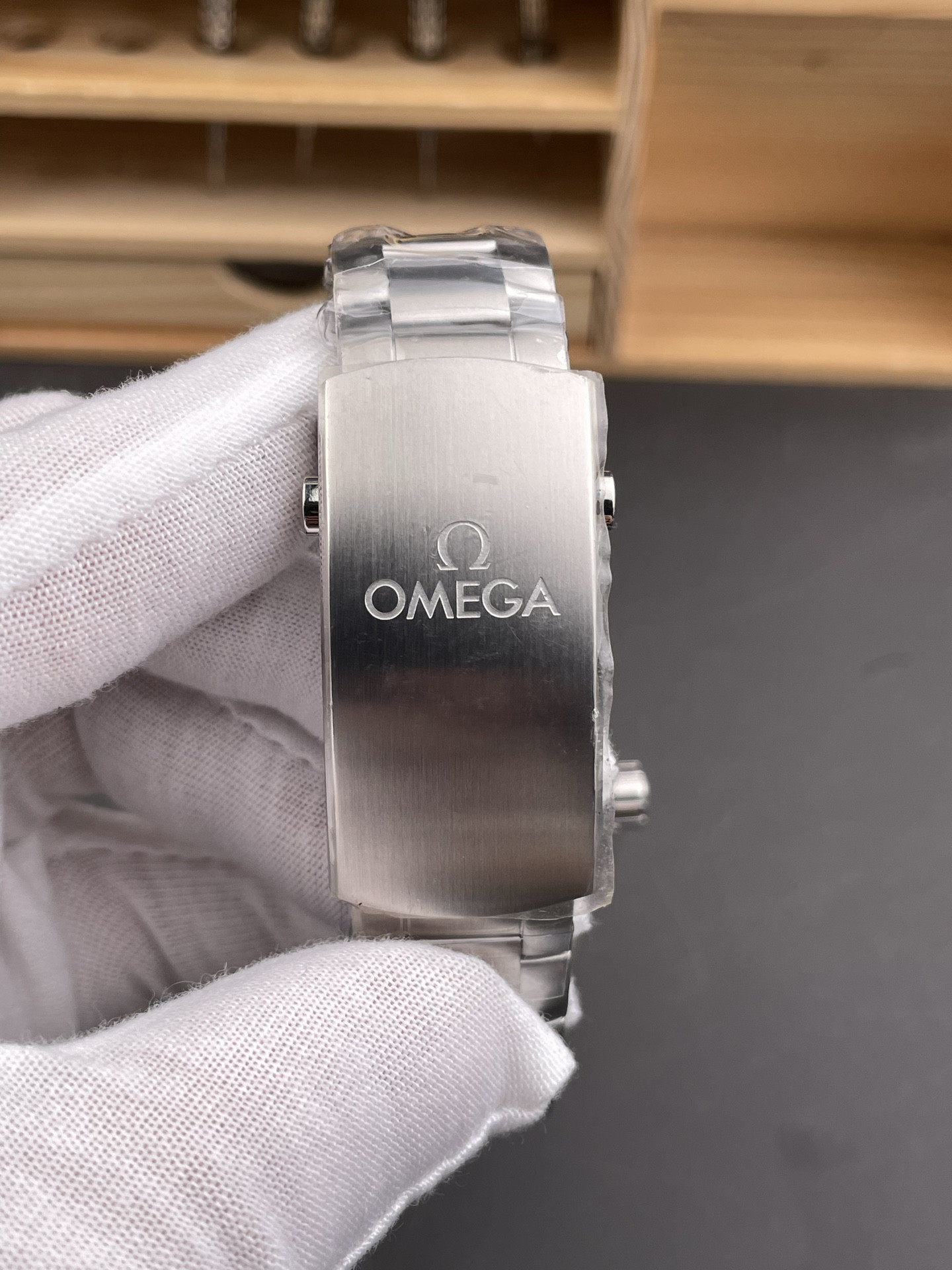 Seamaster 600 GMT, Taiji Bezel