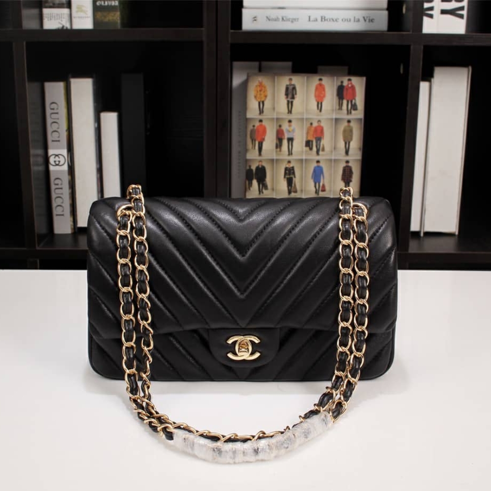 Chanel Medium Classic Flap Bag Chevron Black 25Cm