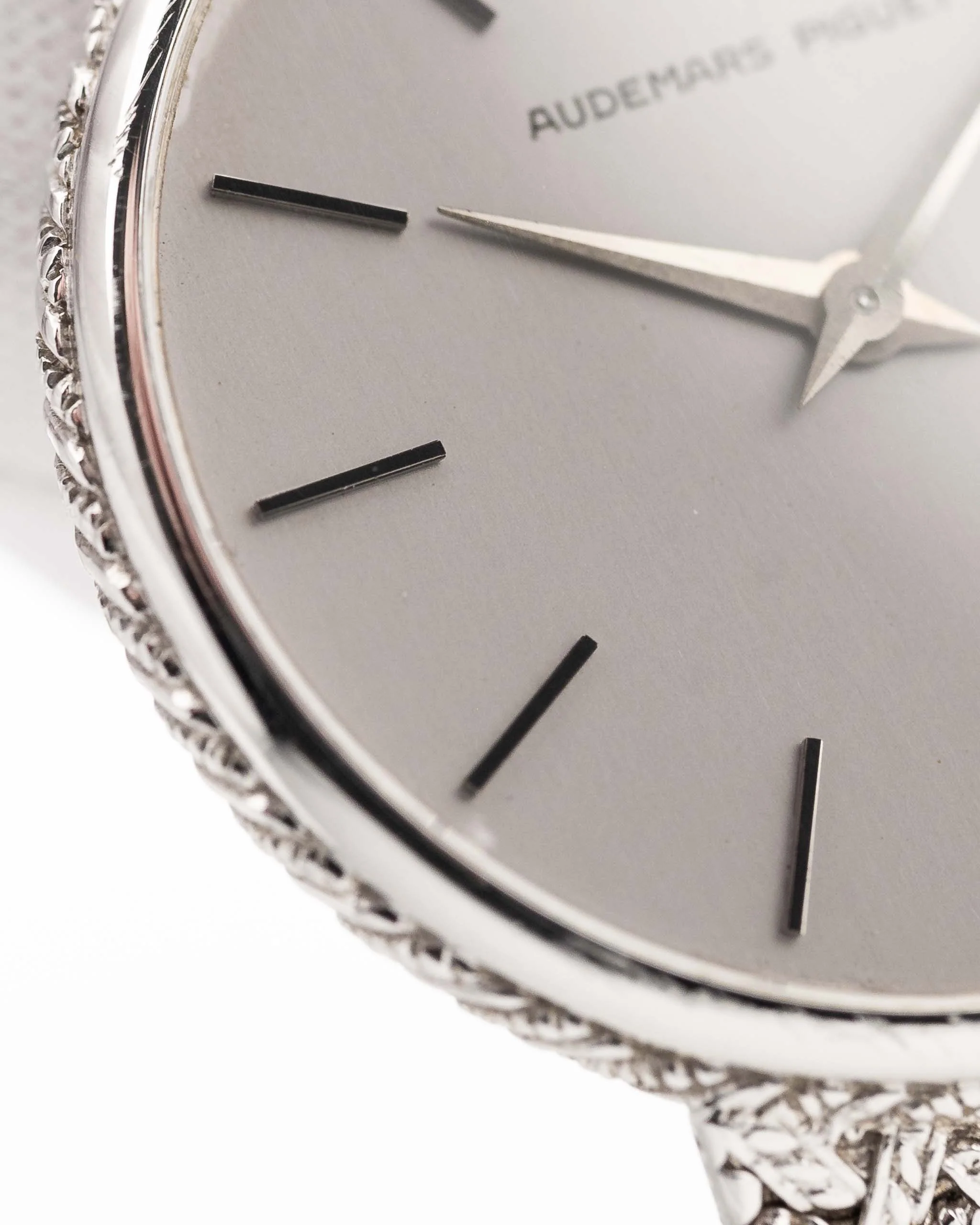 Audemars Piguet 18k Ultra Thin Calatrava 1970s