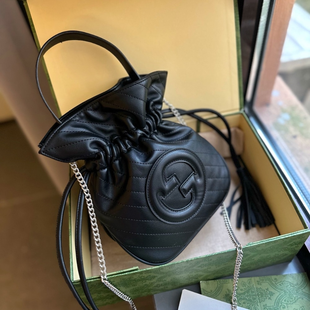 Gucci Blondie Mini Bucket Bag Black 19Cm 760313 Aacp7 1000