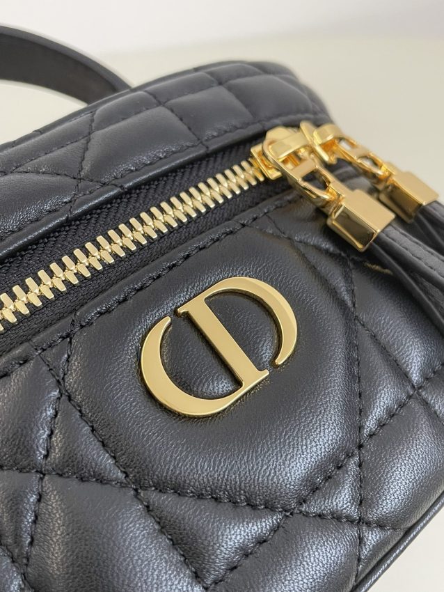 Replica Dior 30 Montaigne Vanity Black