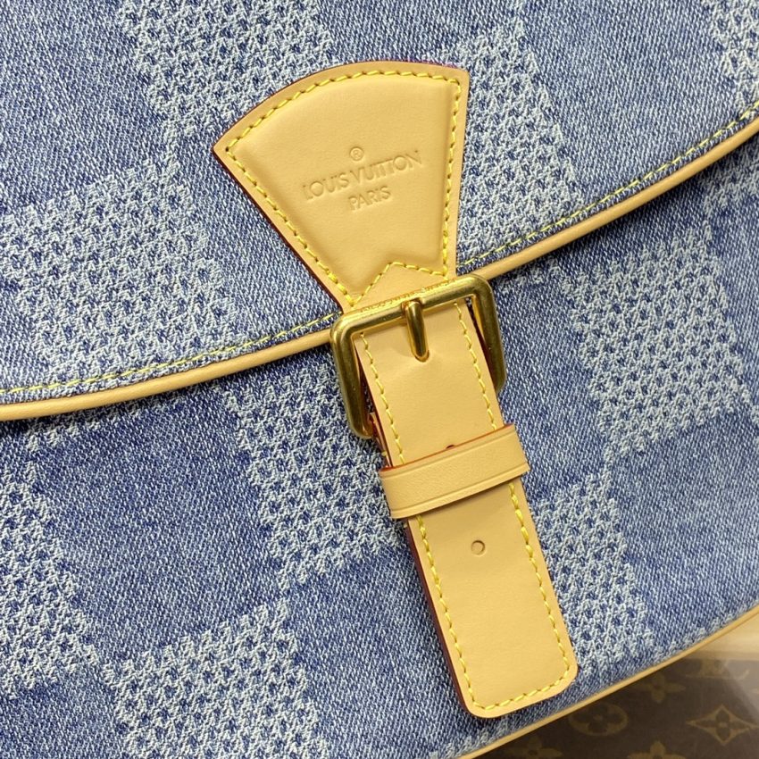 Replica Louis Vuitton Wearable Wallet Denim