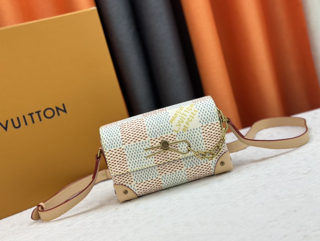 Louis Vuitton Steamer Wearable Wallet White 18Cm N40674