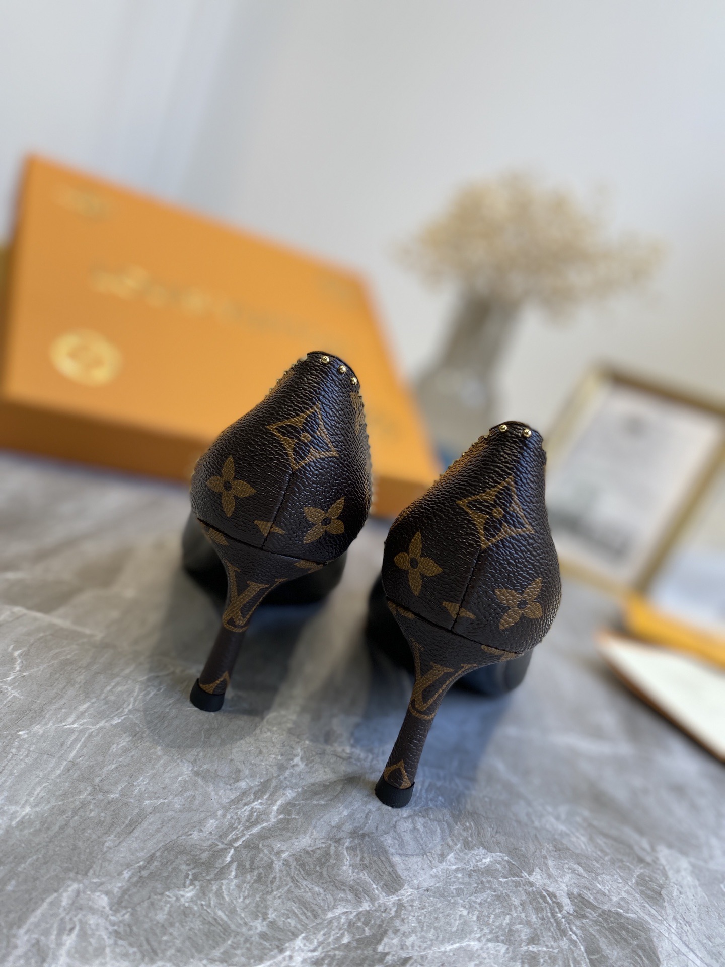 Louis Vuitton Cherie Pump 1A8N7F