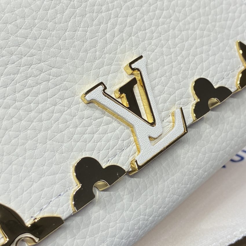 Replica Loius Vuitton Capucines Compact Wallet White