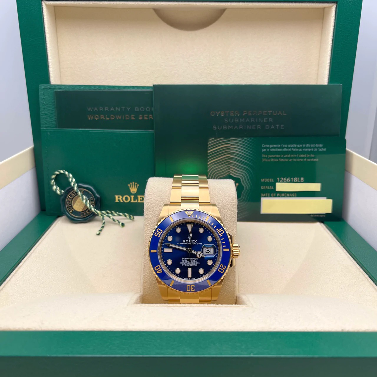 Rolex Submariner Date Oyster 18k Yellow Gold 41mm 126618LB-0002 Unworn