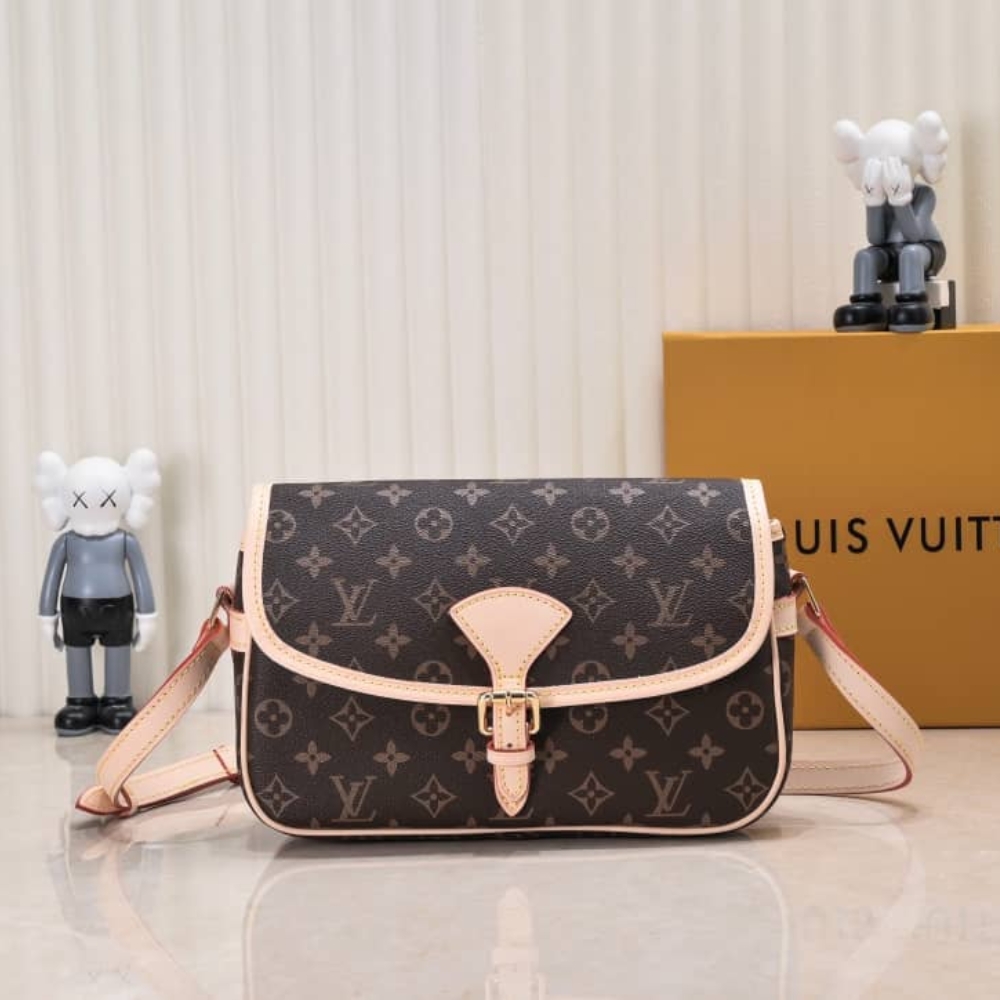 Louis Vuitton Monogram Sologne Brown 26Cm M42250