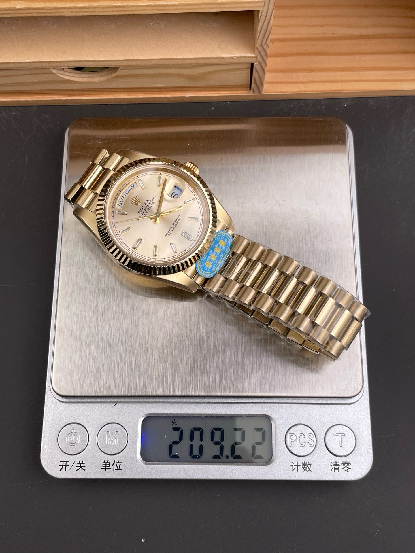 Full Gold Day-Date Yellow Diamond Bezel