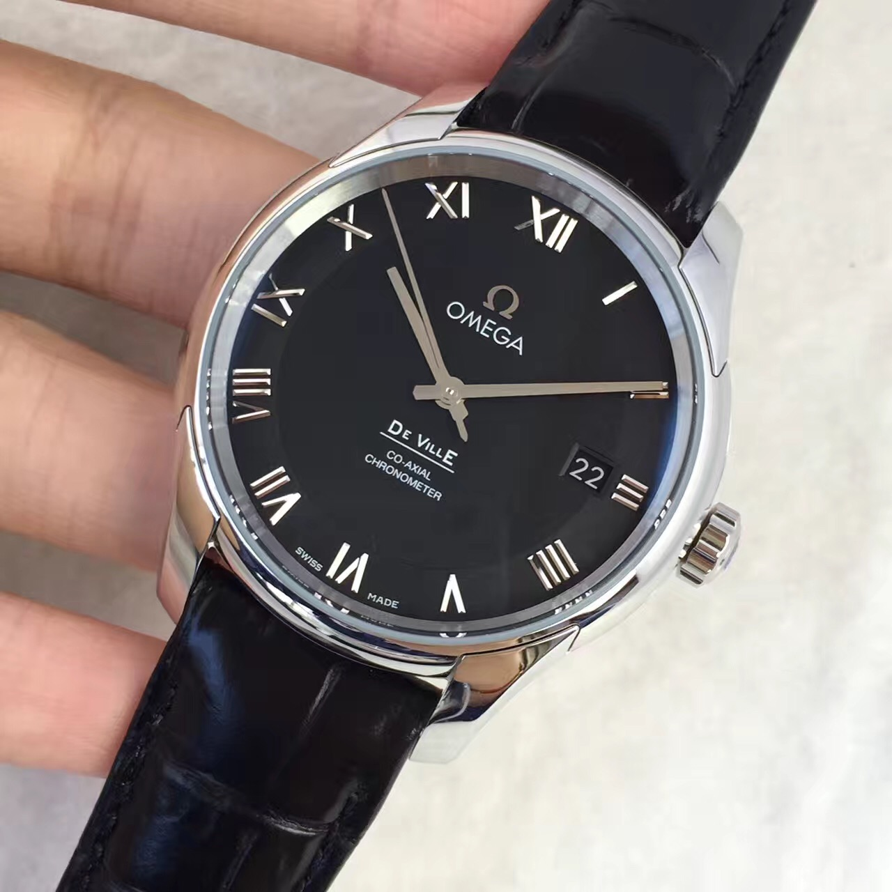 Omega De Ville 41 mm, steel on leather strap 431.13.41.21.01.001