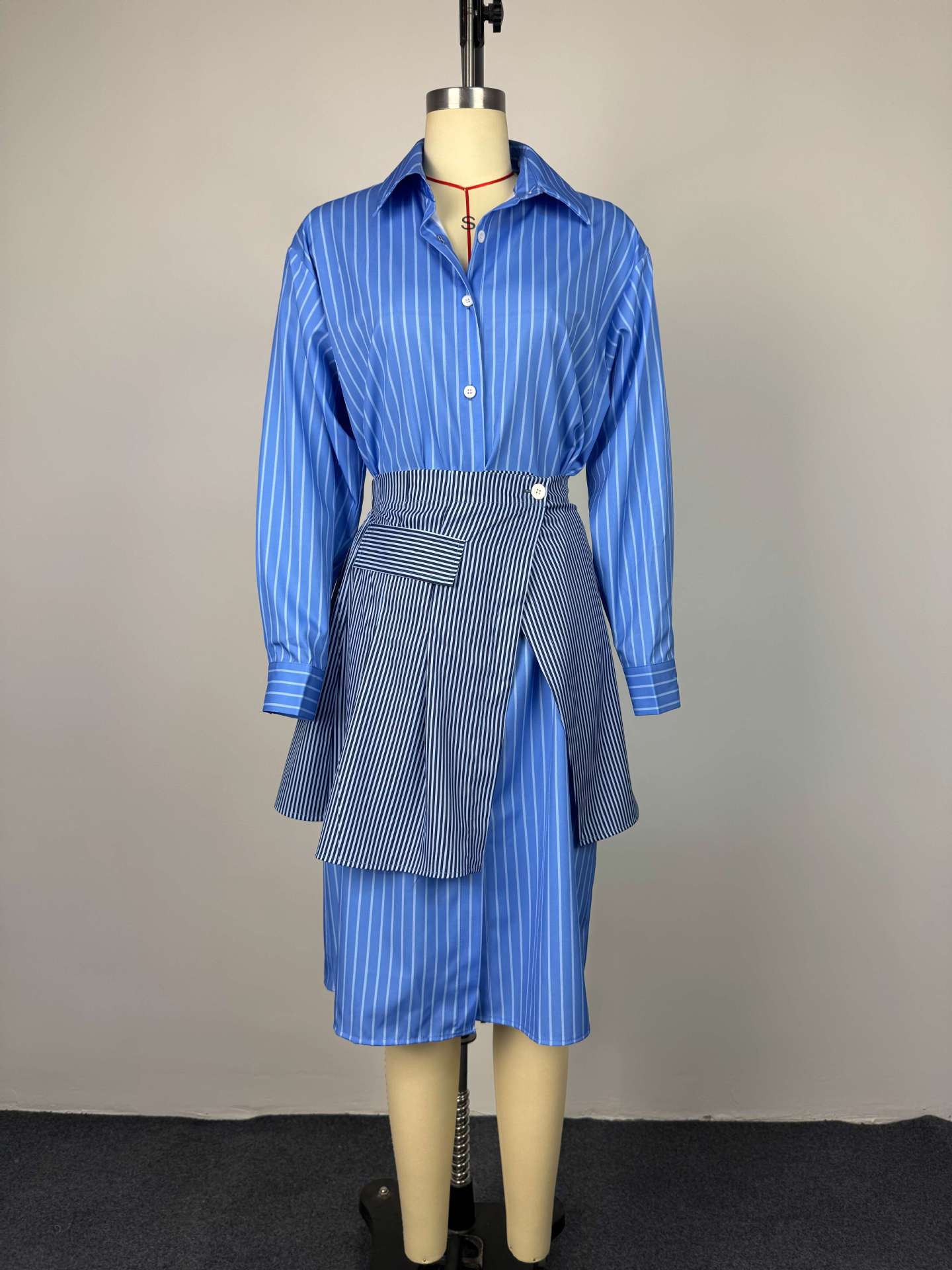 Women Summer Turndown Collar Blue Striped Long-Sleeved Shirt and Shorts Casual Two-Piece Set