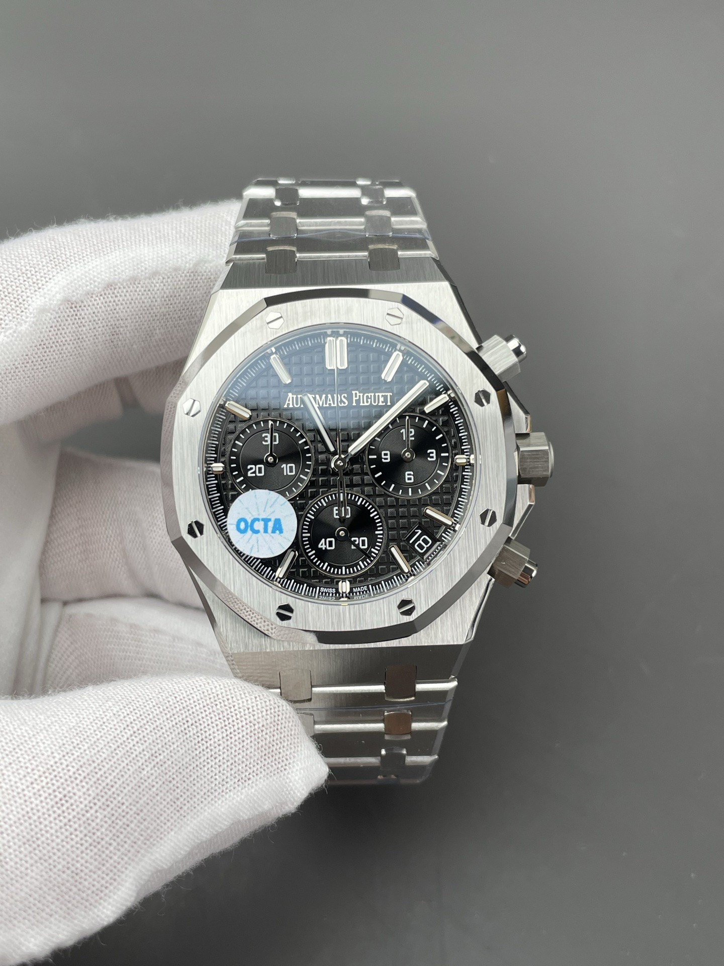 Royal Oak 26240 Black Dial