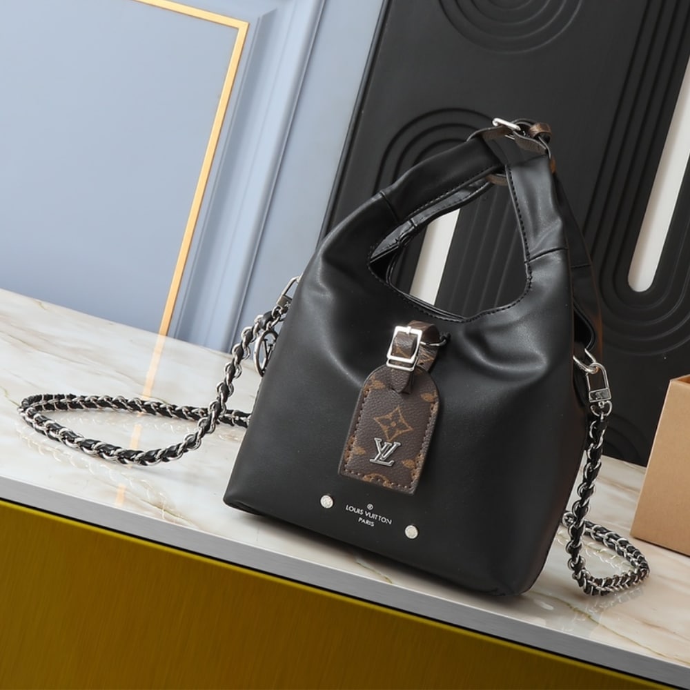 Louis Vuitton Atlantis MM Black 17Cm