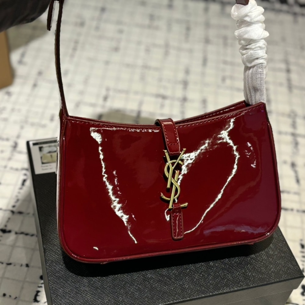 Saint Laurent Le 5 A 7 Patent Hobo Bag In Shiny Leather Wine Red 25Cm
