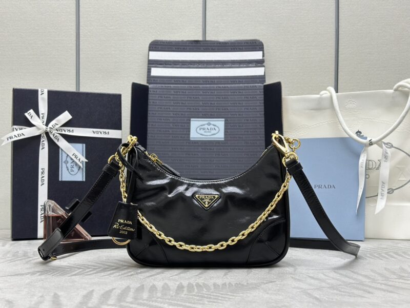 Replica Prada Re – Edition 2002