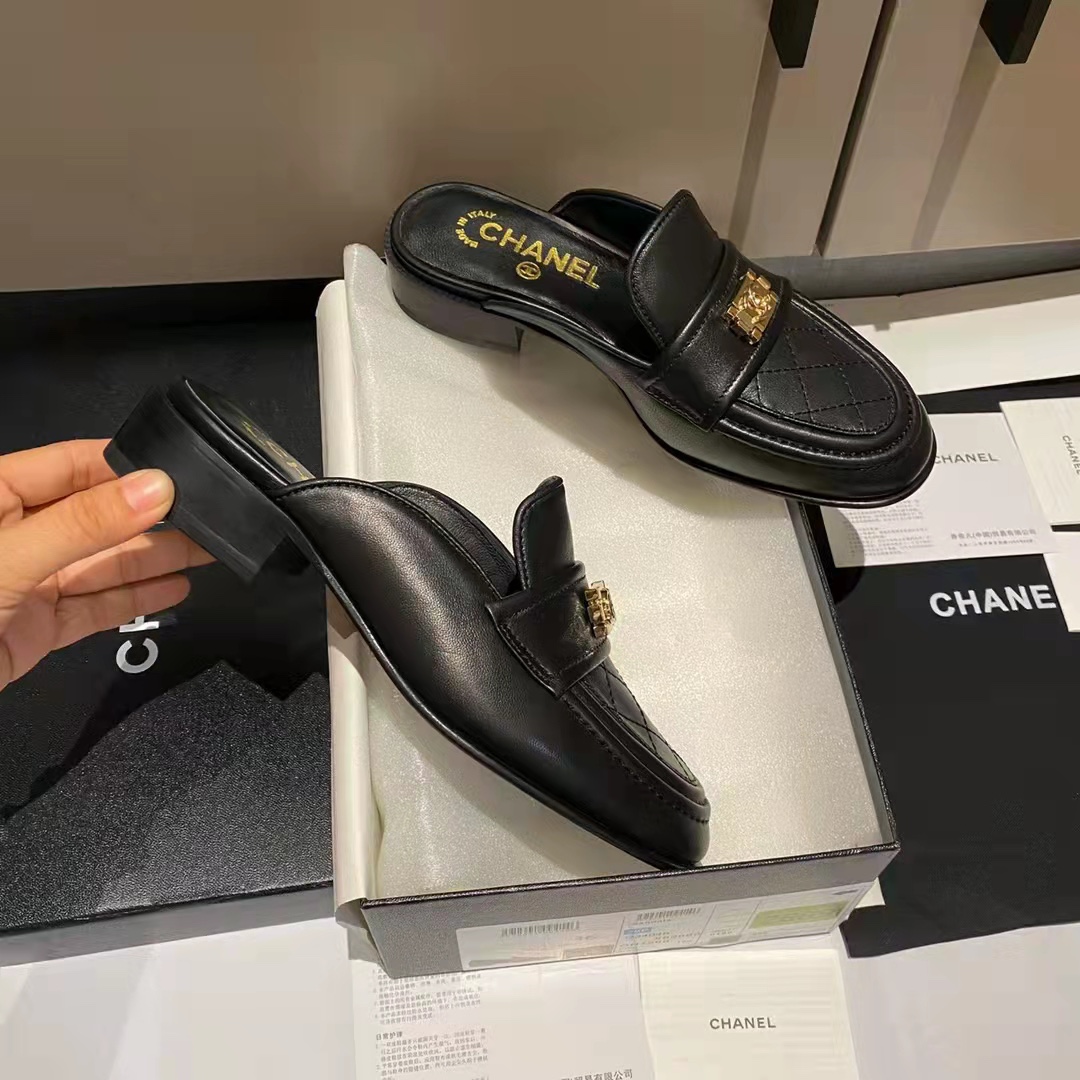 Chanel Casual Pain Laether Elegant Mules Sandals Black