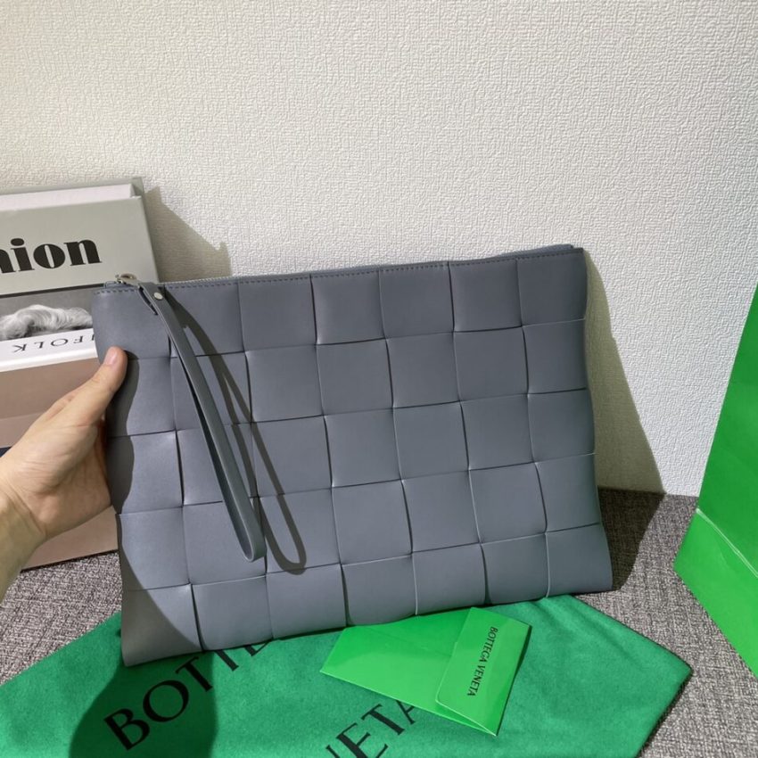 Bottega Veneta Cassette Clutch Dupe