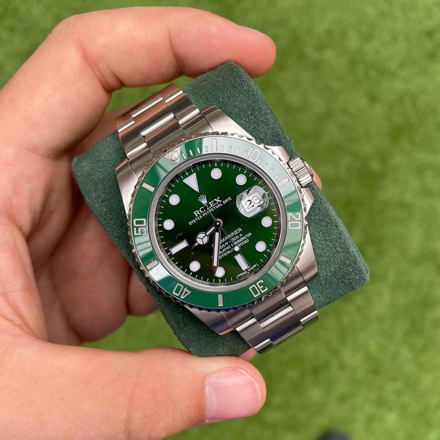 Rolex Submariner Date Hulk Green Dial Steel Mens Watch 116610LV Unworn