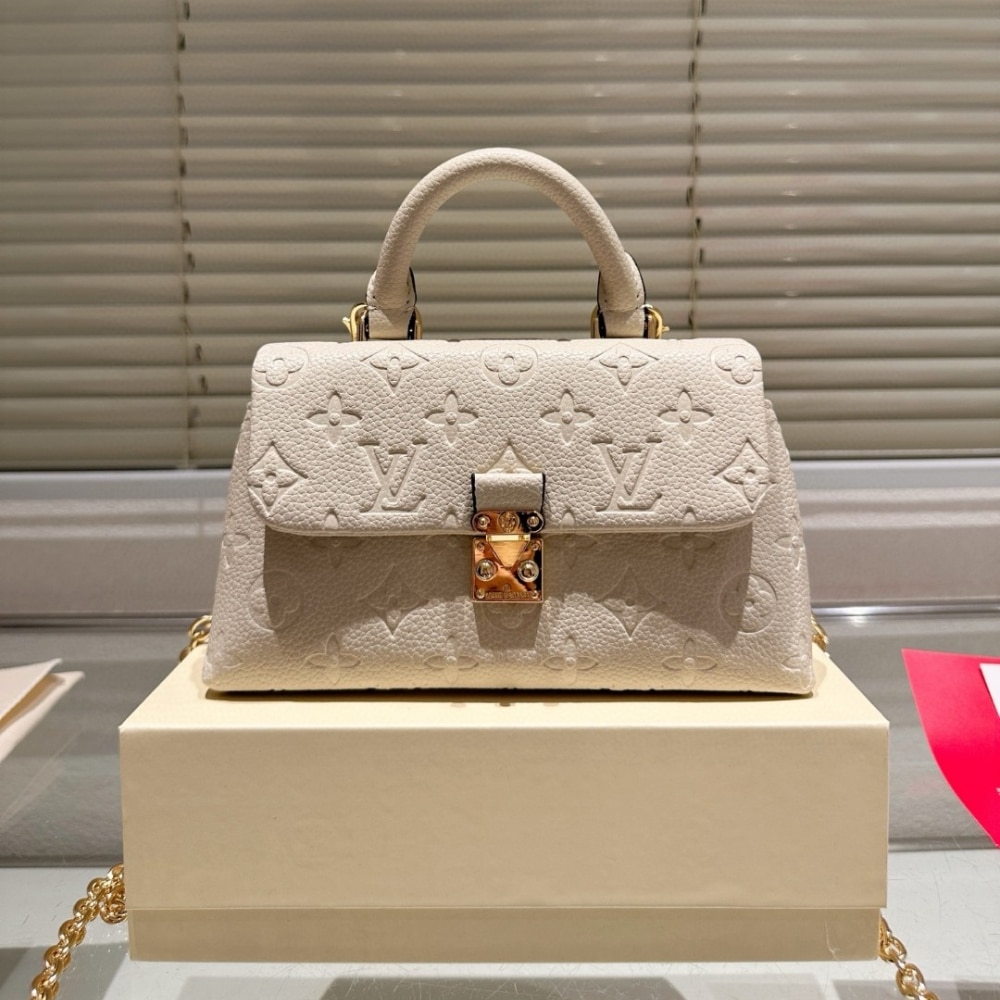 Louis Vuitton Nano Madeleine Cream 21Cm M12145