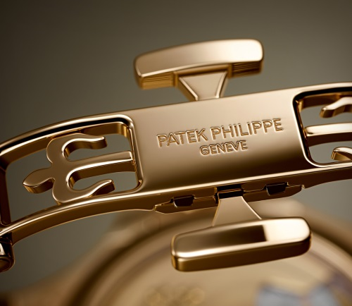 Patek Philippe Patek Philippe Nautilus 35mm Reference : 7118/1450R-001