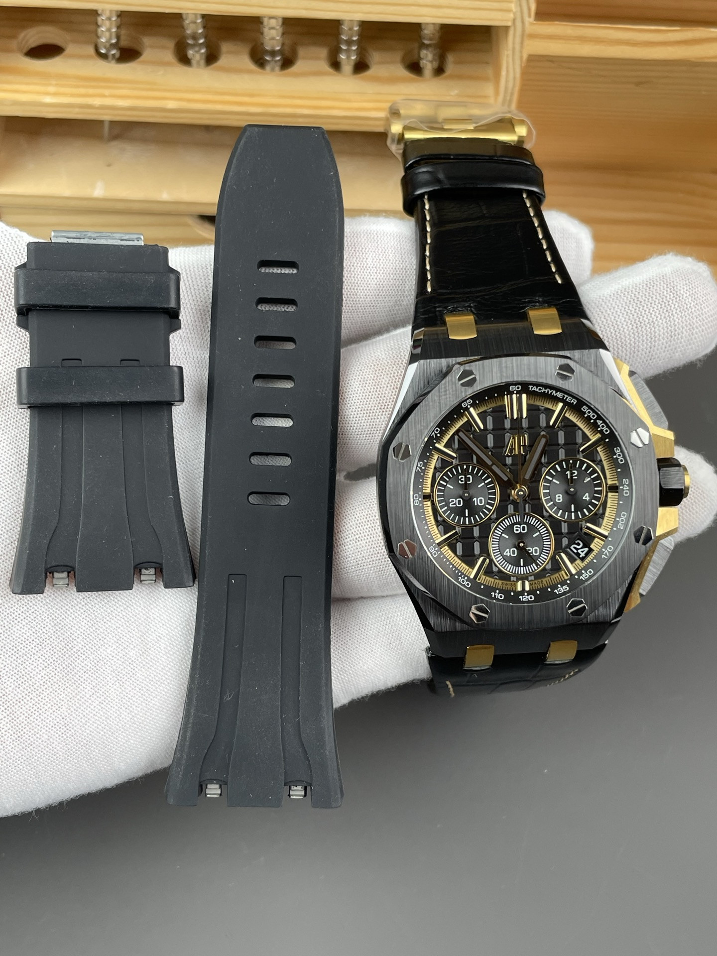 Royal Oak 26420 Two-tone Black Dial