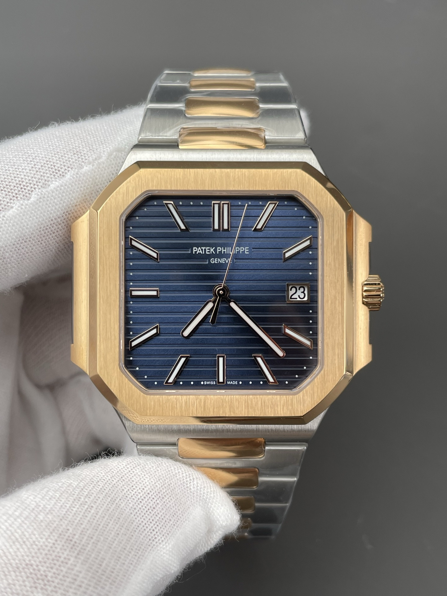New Cubitus 5821 Rose Gold (Small TV)