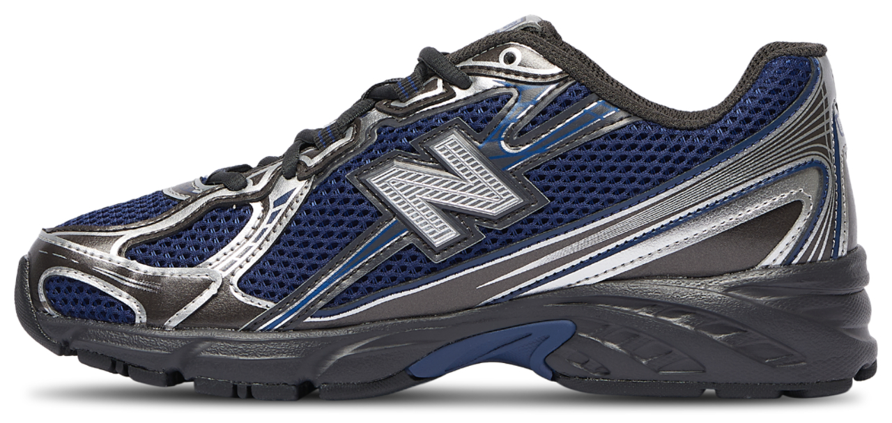New Balance 740