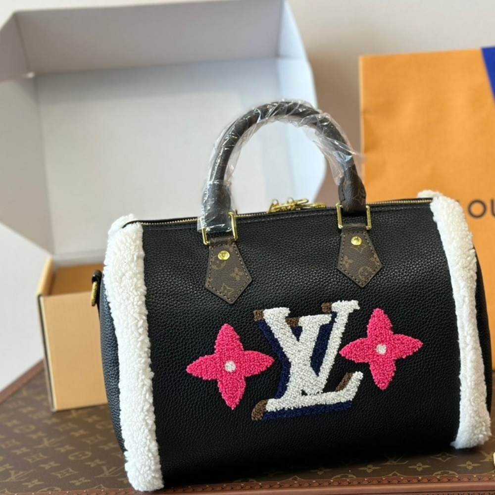 Louis Vuitton Speedy Bandouliere 30 Monogram Teddy Black 30cm M56966