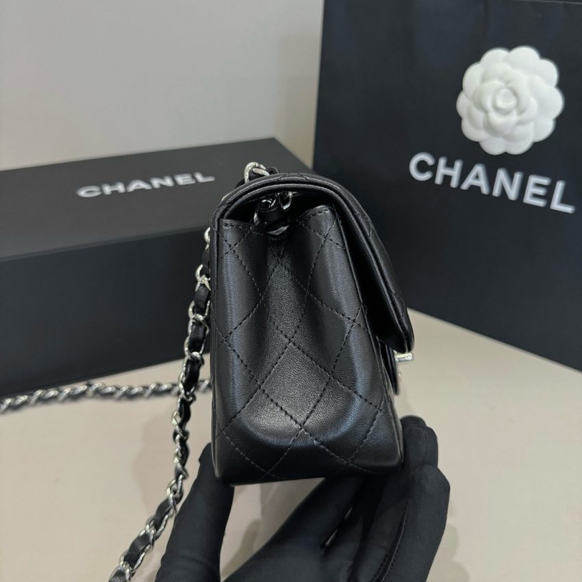 CHANEL Classic Flap 17cm Silver