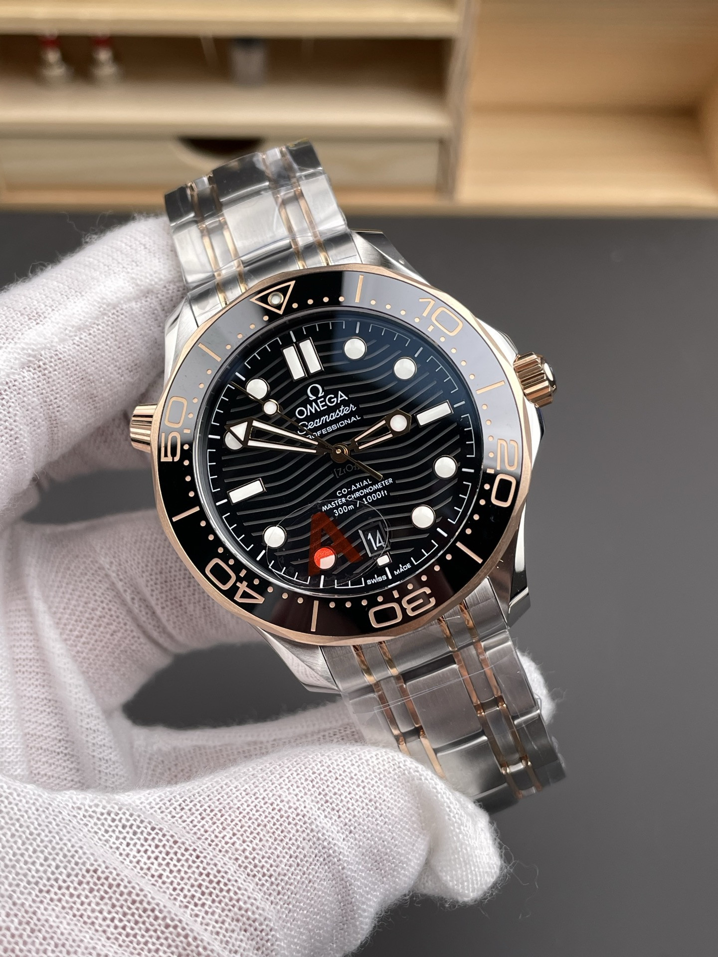 Seamaster 300 Two-Tone Rose Gold Black V4 Version