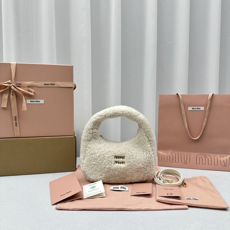 Replica Miu Miu Wander White Wool