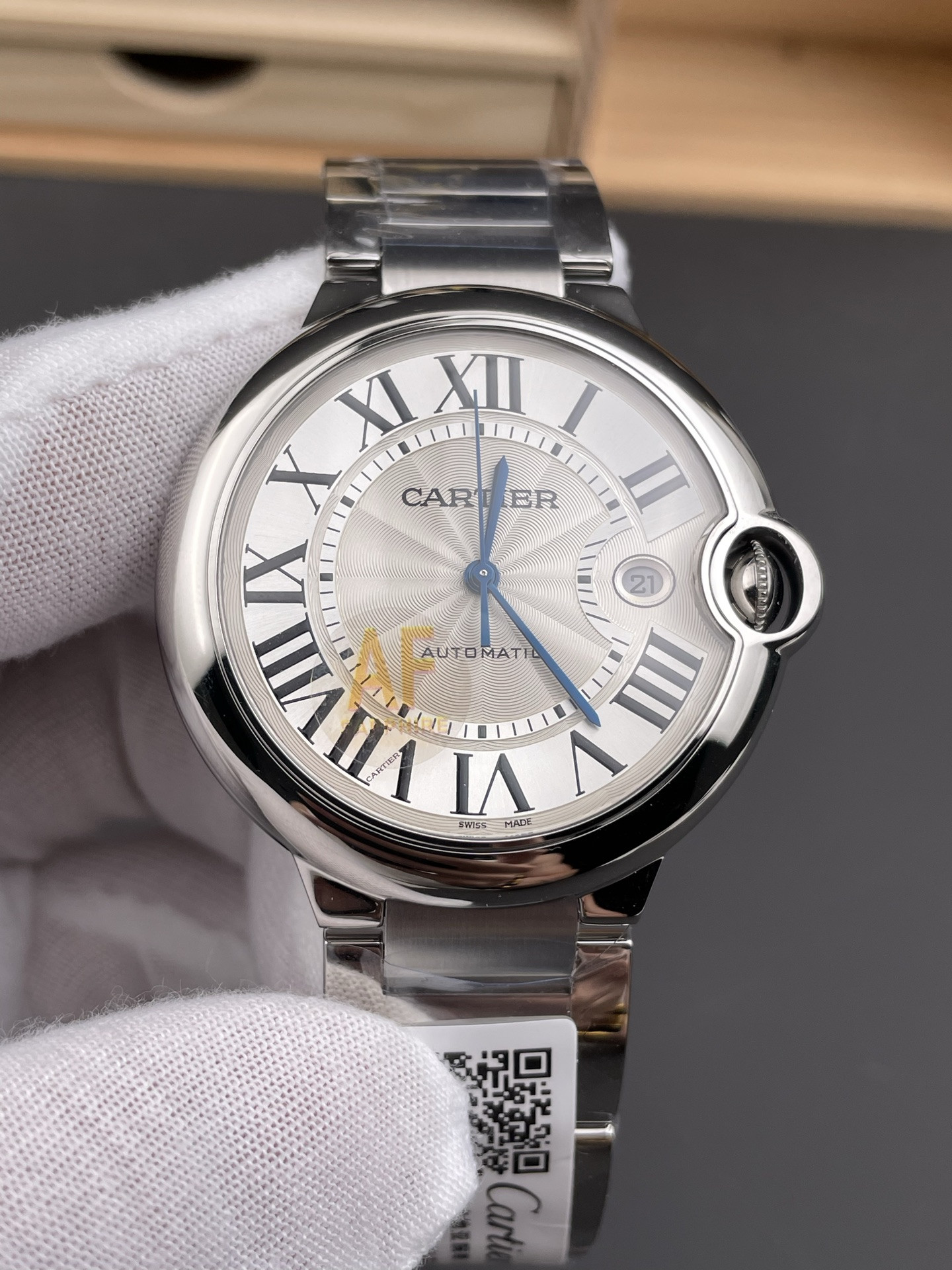 Ballon Bleu, Blued Steel Hands White Dial