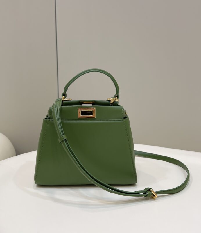 Replica Fendi Peekaboo Green