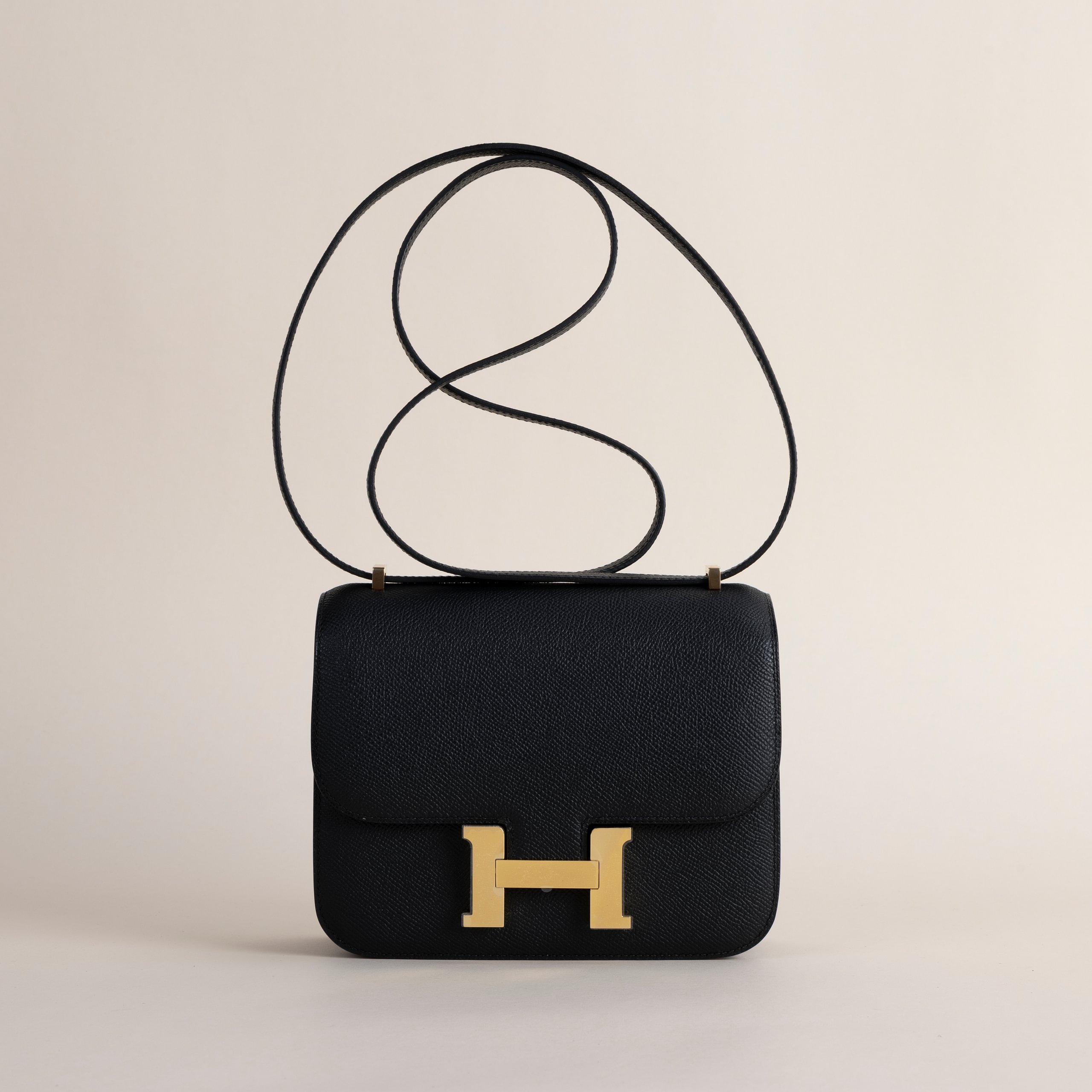 Constance 24 epsom black GHW