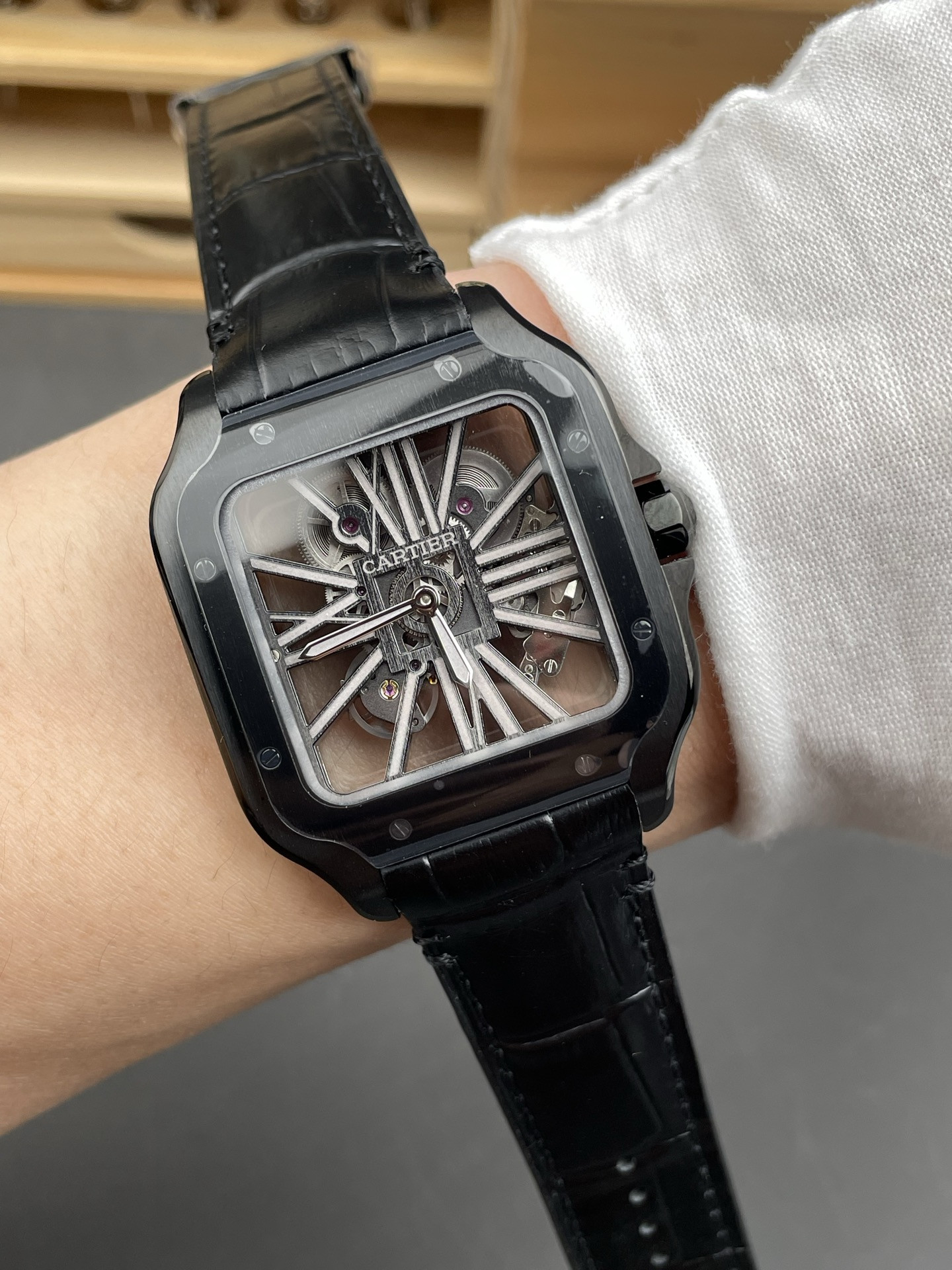 Santos Skeleton Carbon Coated Black Case