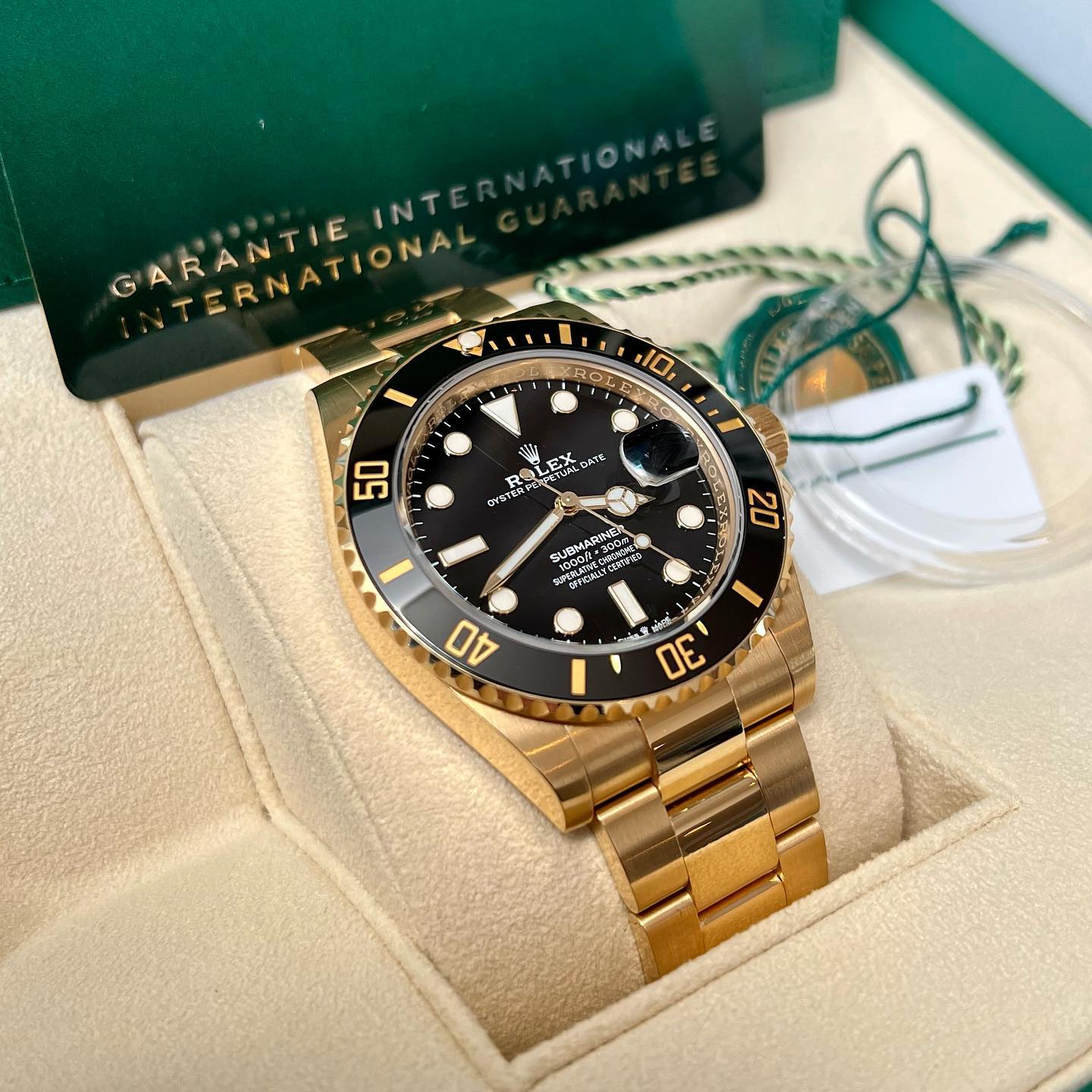 Rolex Perpetual Submariner m126618ln Series New