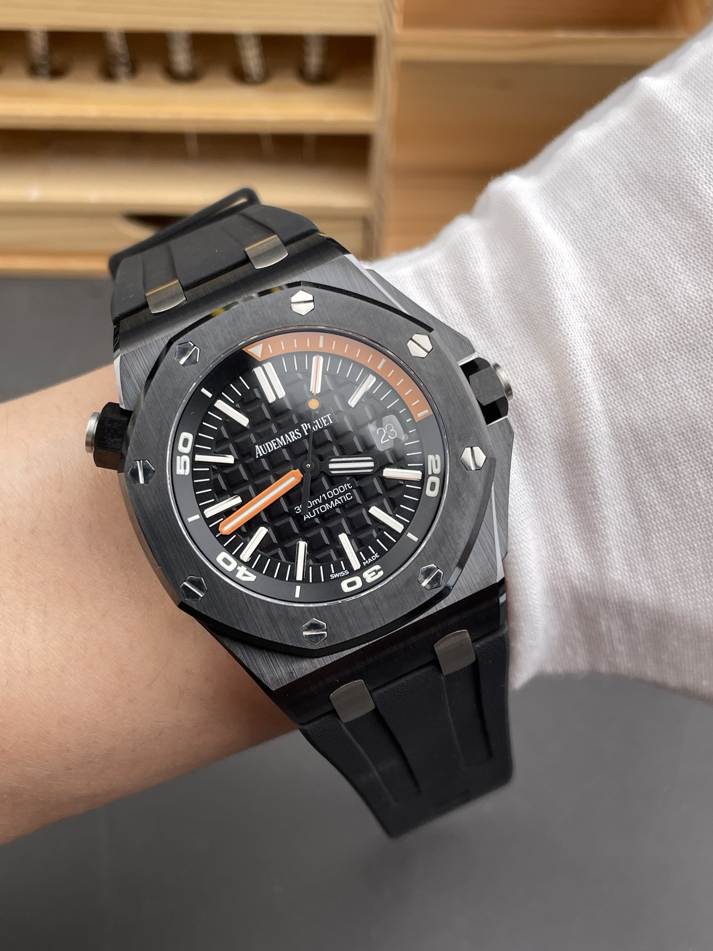 Royal Oak 15707 Black Ceramic