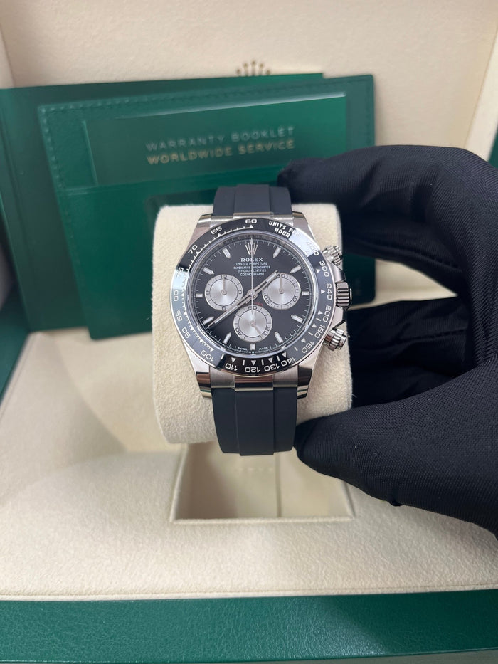 2023 New Rolex Cosmograph Daytona Oyster, 40 mm, White Gold m126519ln-0002