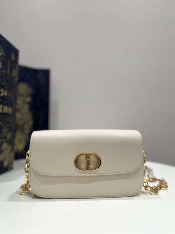 Replica Dior 30 Montaigne Avenue Bag White