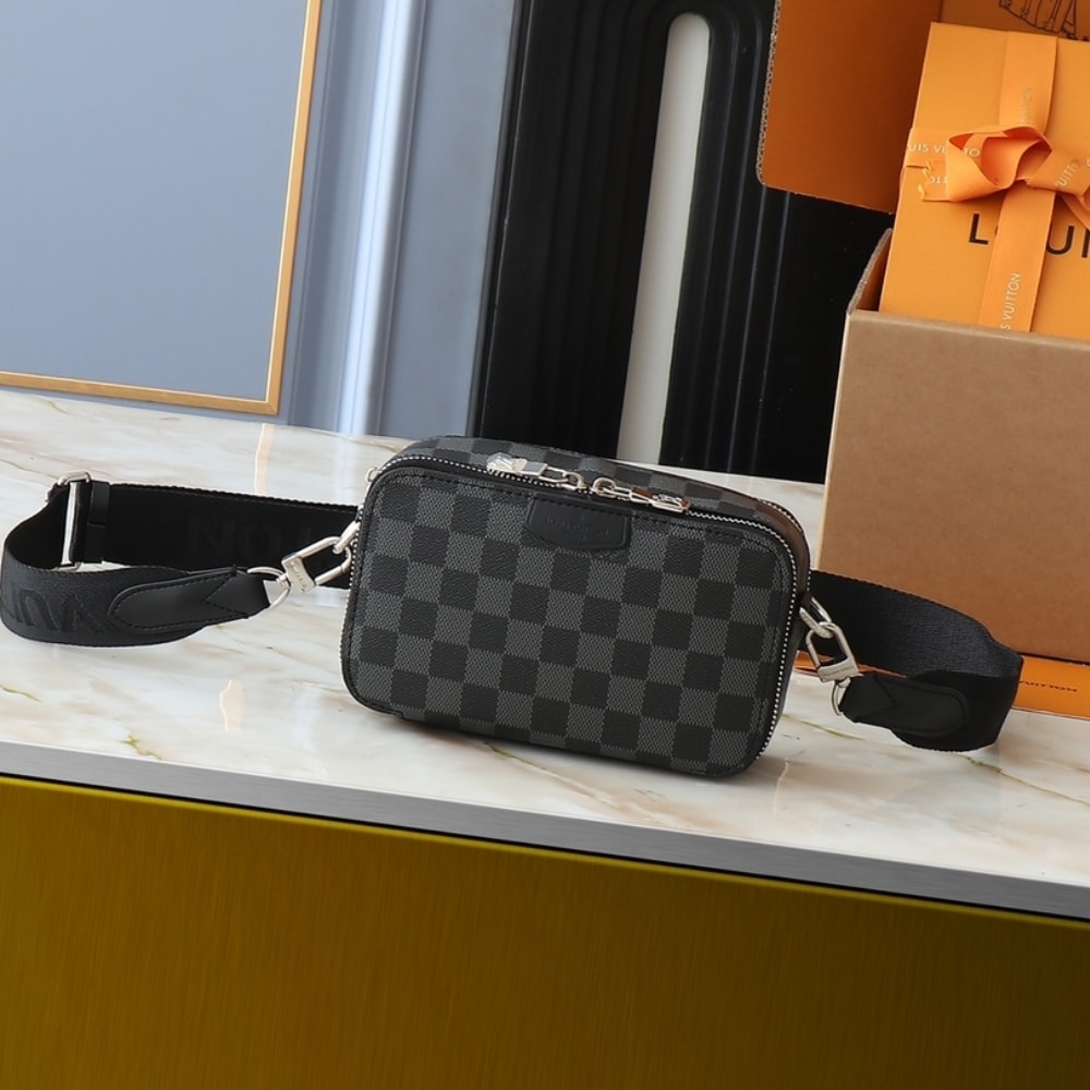 Louis Vuitton LV Alpha Wearable Grey And Black 18m